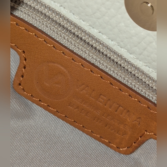 Valentina Cream Pebelled Leather Shoulder Bag with Tan Trim. - Picture 8 of 10